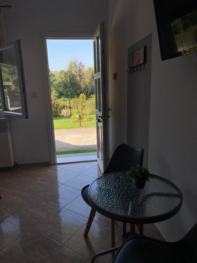 Guesthouse Anestis Ángistron Dış mekan fotoğraf