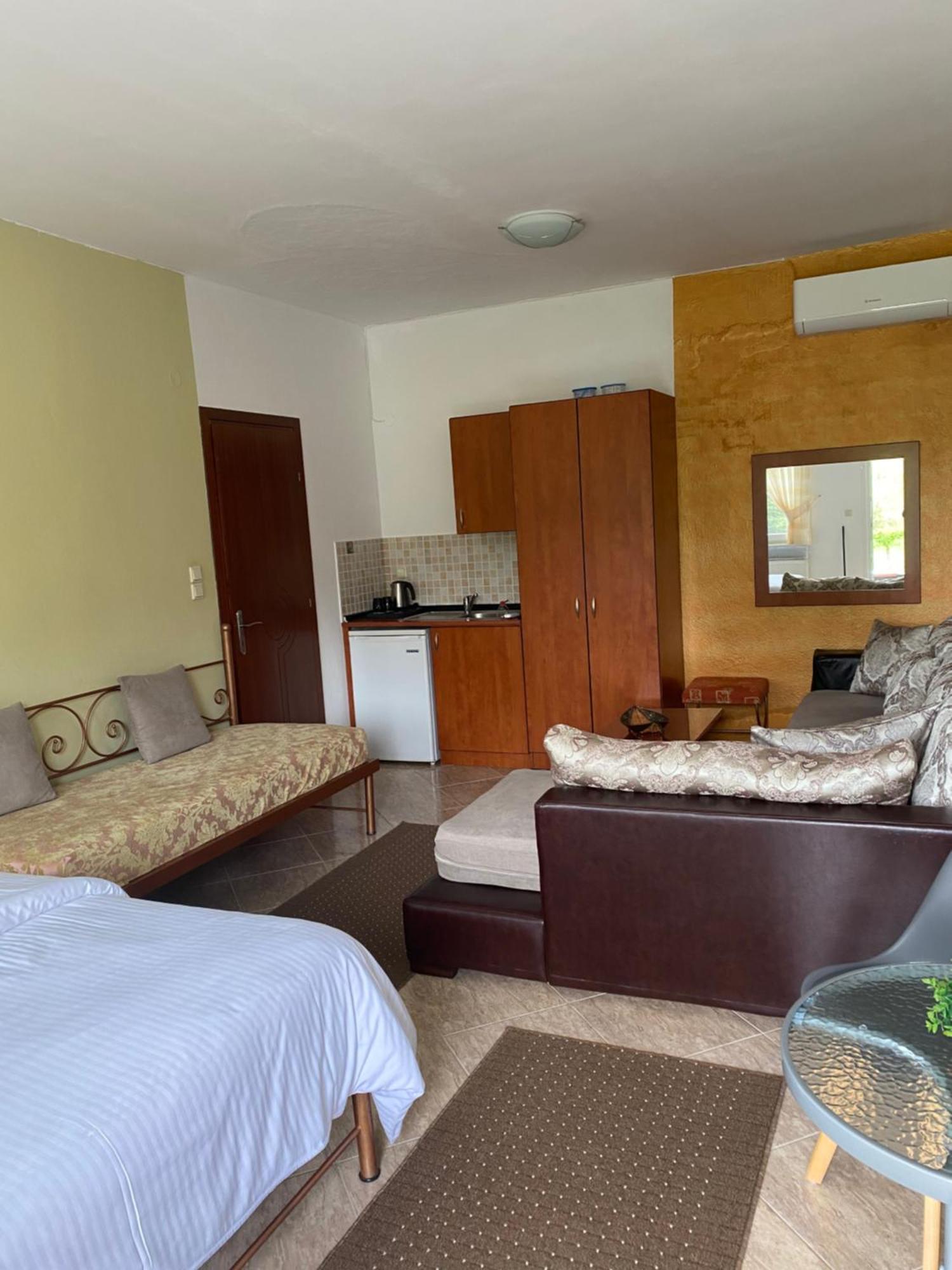 Guesthouse Anestis Ángistron Dış mekan fotoğraf